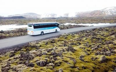 Autobus z Modré laguny do Reykjavíku