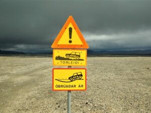 Značka pro silnice tipu F na Islandu